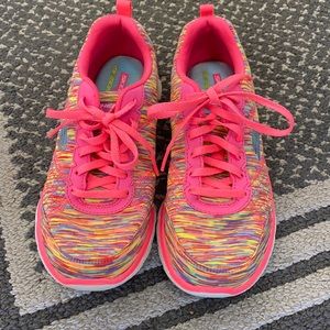 EUC size 7 Skechers Flex Sole